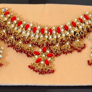 Beautiful necklace with earrings